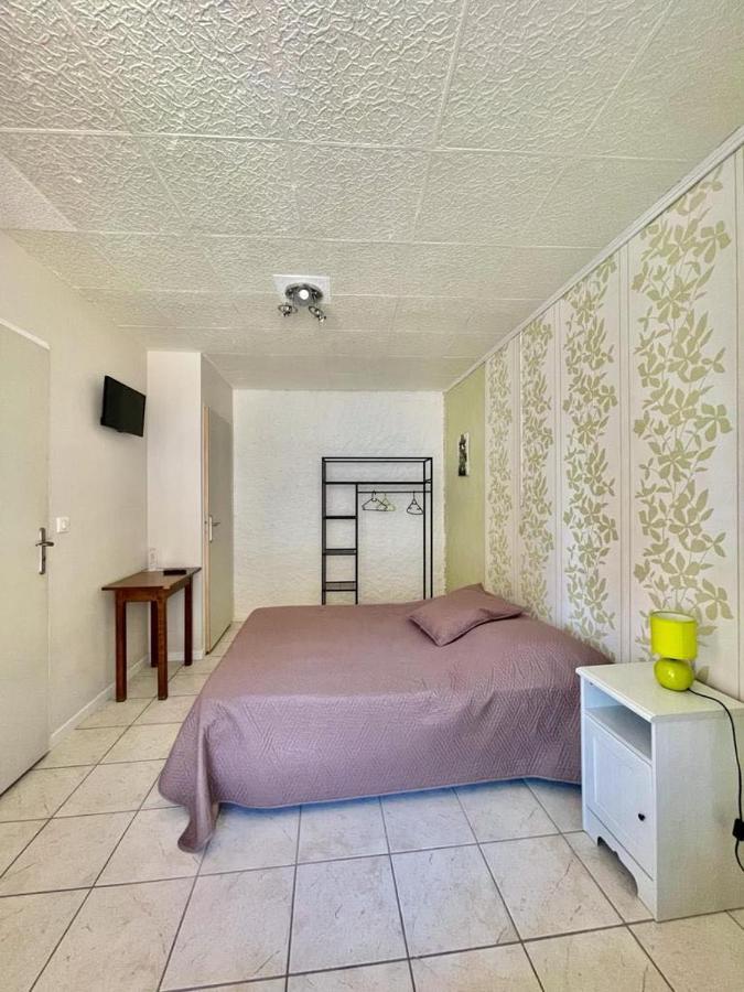 Les Voyageurs Charols Exterior foto