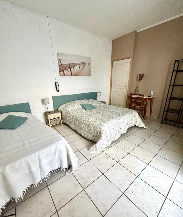 Les Voyageurs Charols Exterior foto